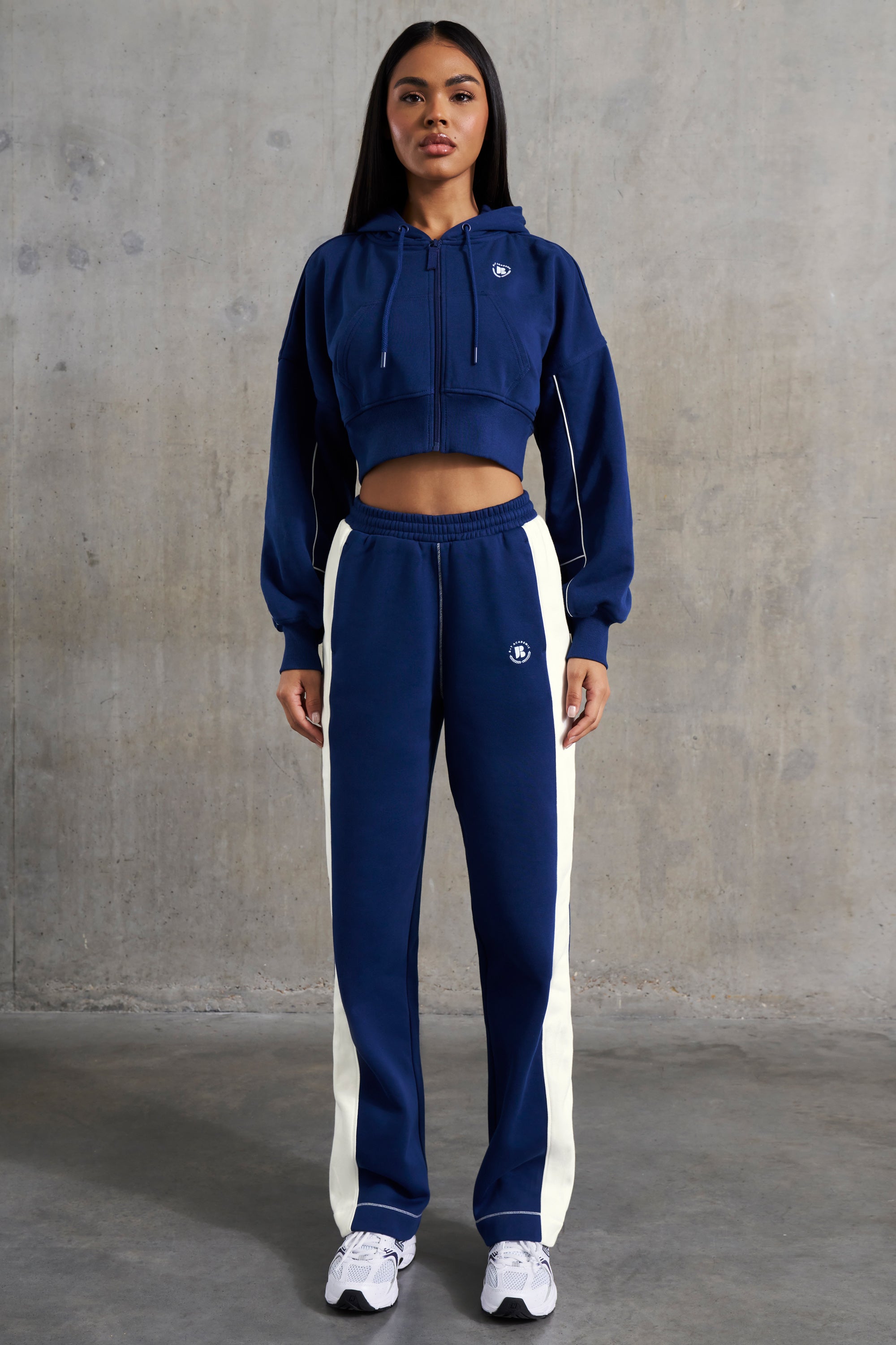 Elite Wide Leg Sweatpants in Navy - Image 5